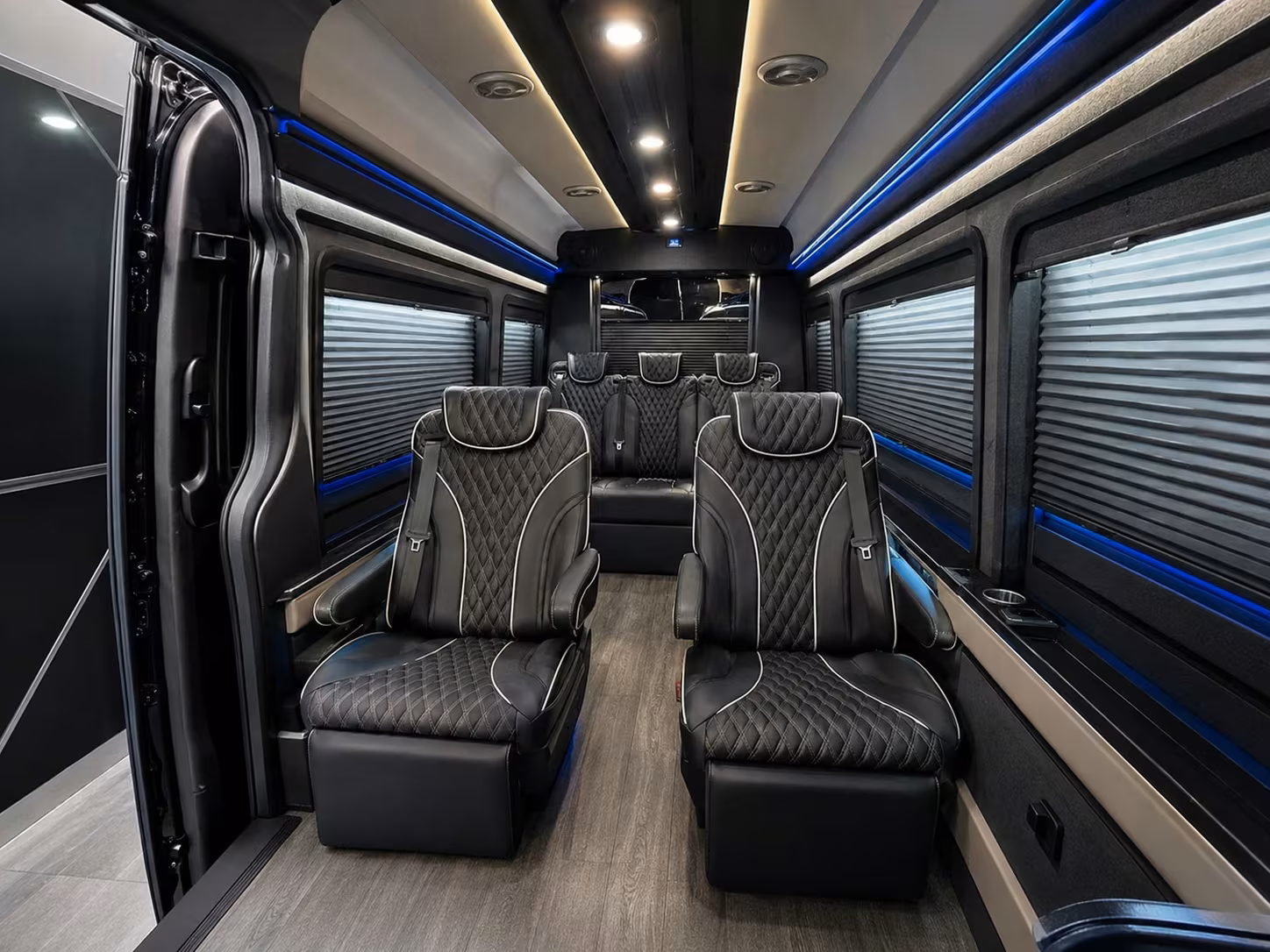 cruise shuttle buses from msy to the port of new orleans