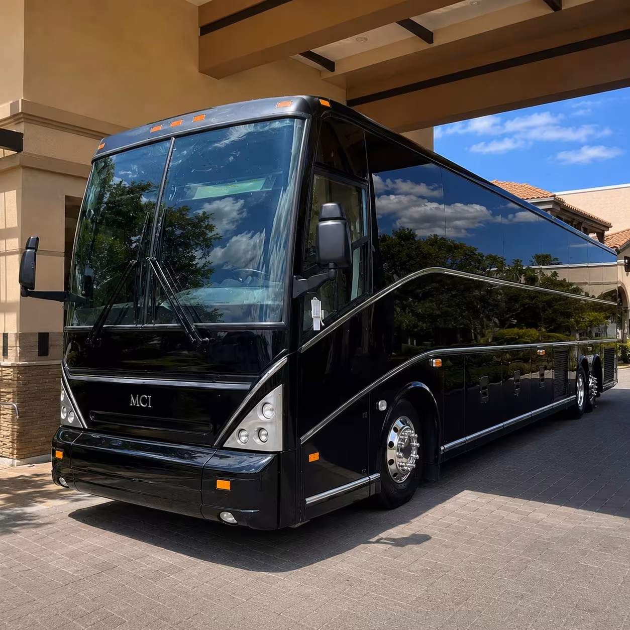 jazz fest and festival season charter bus rentals in new orleans