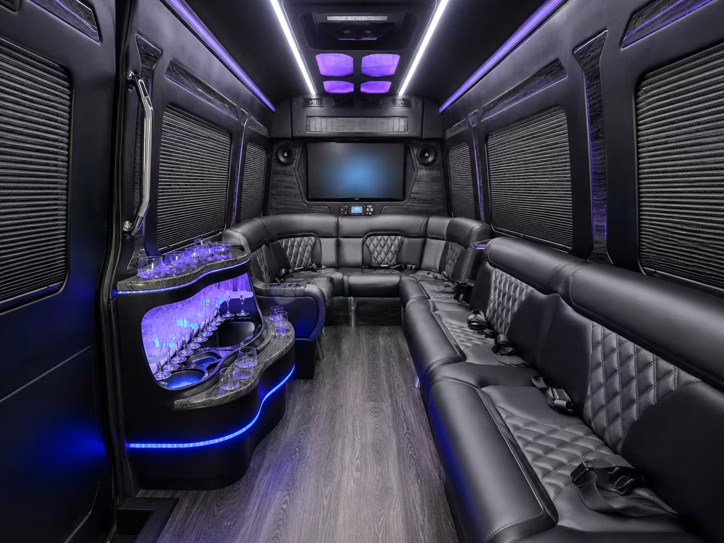 new orleans airport and port shuttle buses for defense personnel