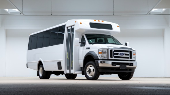 new orleans 25 passenger minibus
