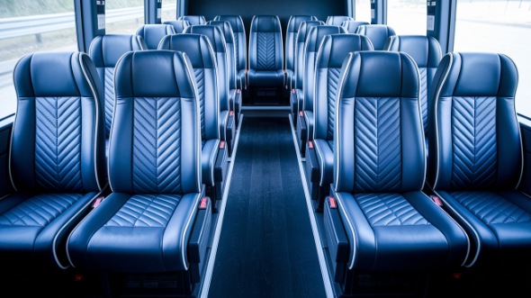 new orleans 35 passenger minibus rental